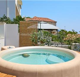 2-Bedroom Sea view Apartment with jacuzzi and Dubrovnik old town views, Sleeps 4